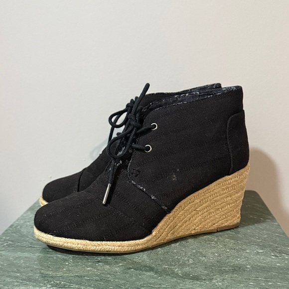 TOMS Canvas Black Wedge Ankle Boots - Picture 3 of 8